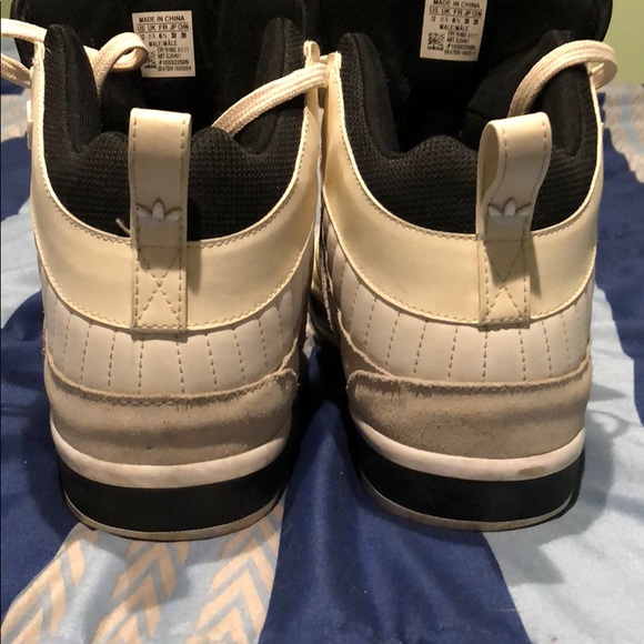 Adidas - Picture 4 of 7